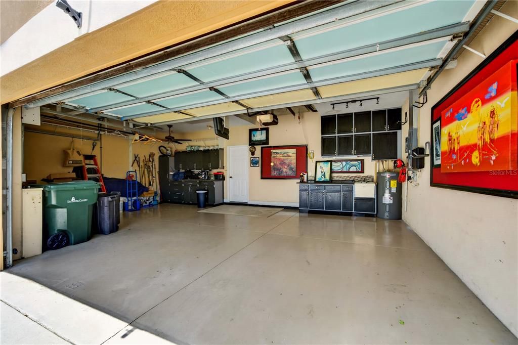 Activo con contrato: $530,000 (4 camas, 3 baños, 2976 Pies cuadrados)