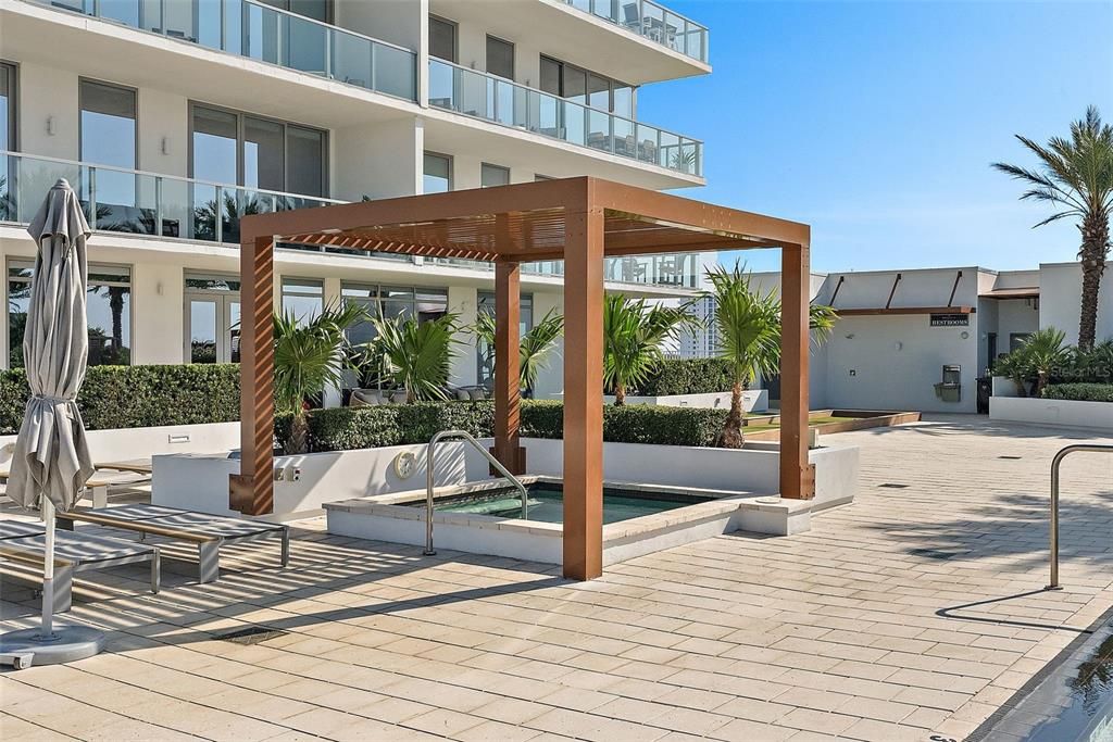 For Rent: $15,000 (4 beds, 3 baths, 3036 Square Feet)
