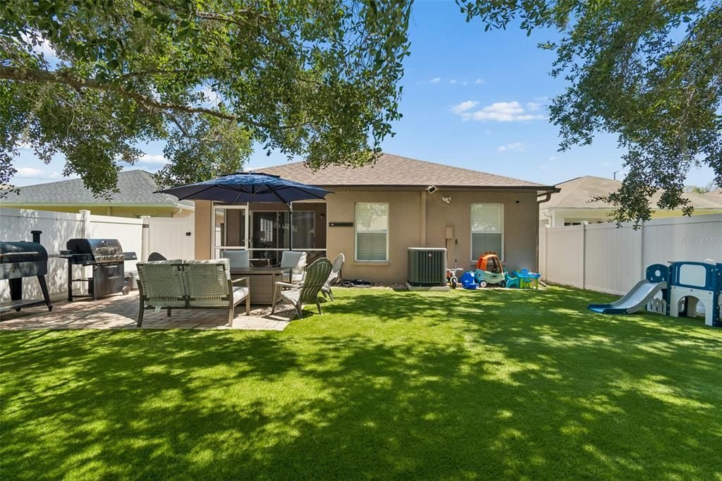 Activo con contrato: $319,900 (3 camas, 2 baños, 1726 Pies cuadrados)