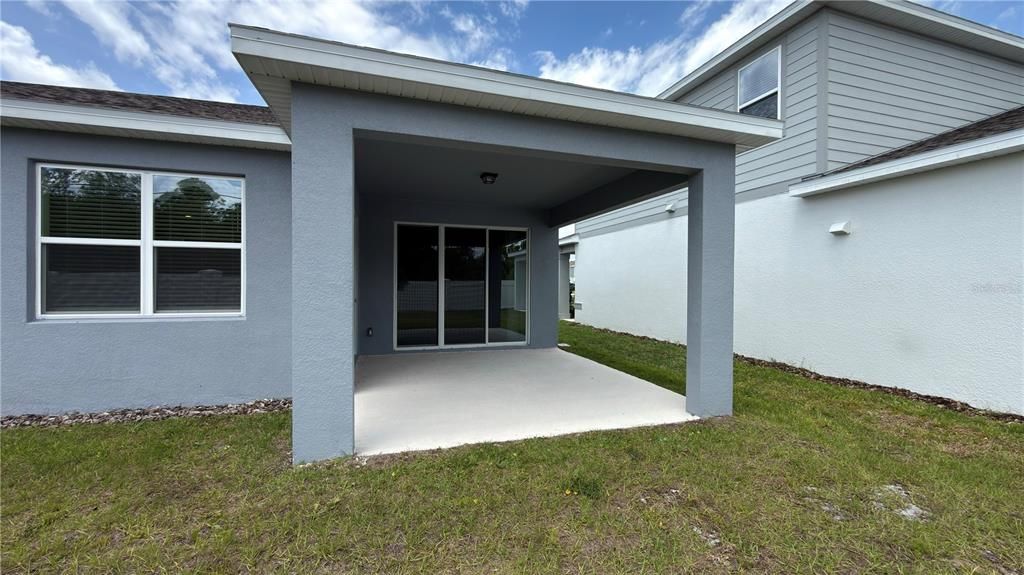 Active With Contract: $2,300 (3 beds, 2 baths, 1662 Square Feet)