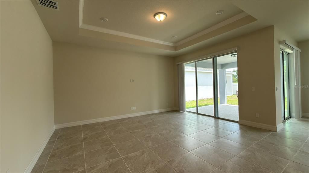 Active With Contract: $2,300 (3 beds, 2 baths, 1662 Square Feet)