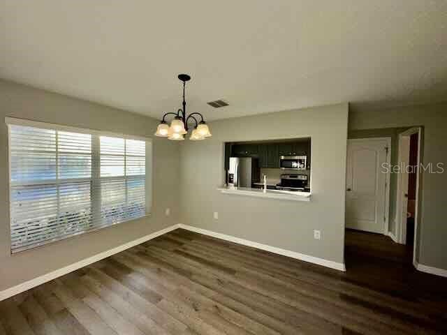 For Rent: $1,650 (3 beds, 2 baths, 1363 Square Feet)