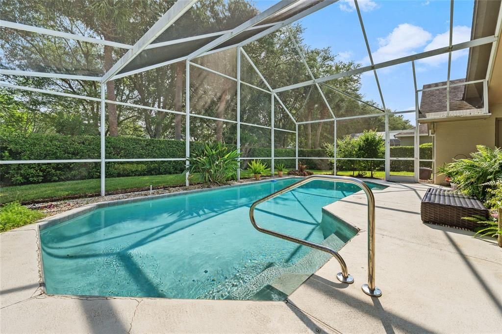 Activo con contrato: $599,999 (4 camas, 2 baños, 2226 Pies cuadrados)
