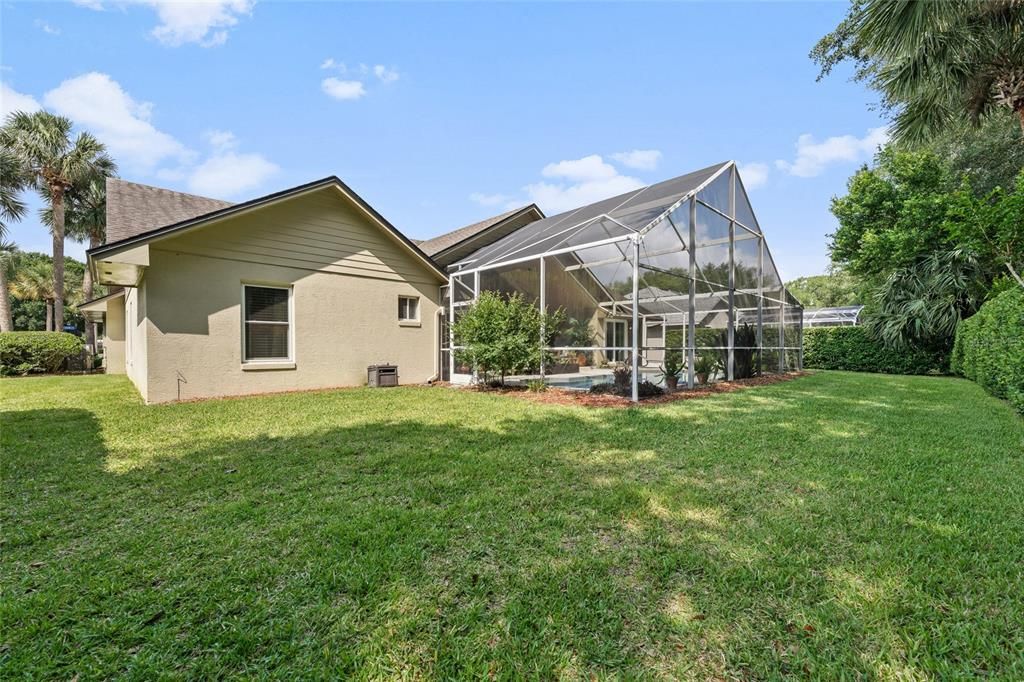 Activo con contrato: $599,999 (4 camas, 2 baños, 2226 Pies cuadrados)