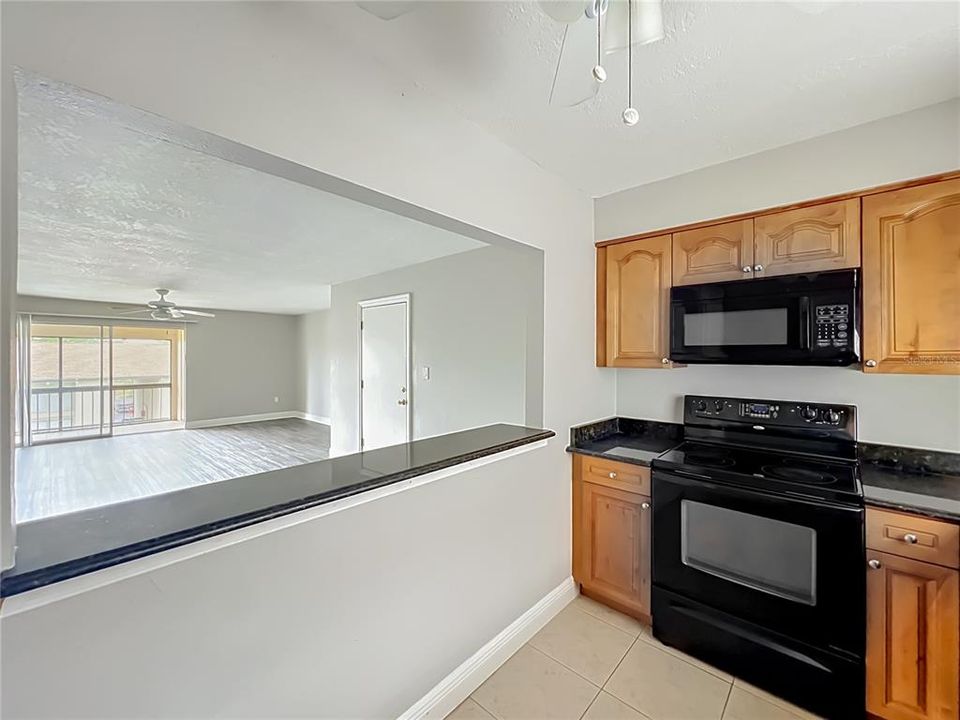En Venta: $153,000 (2 camas, 2 baños, 1029 Pies cuadrados)