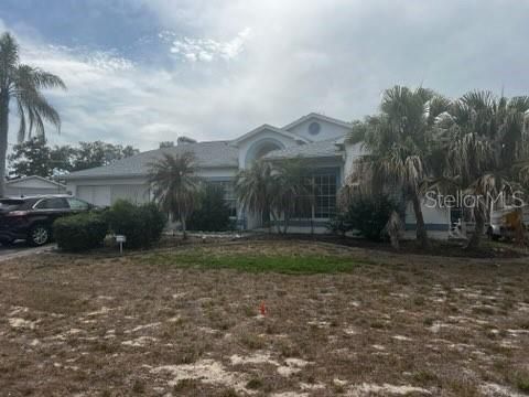 For Sale: $350,000 (5 beds, 3 baths, 2569 Square Feet)