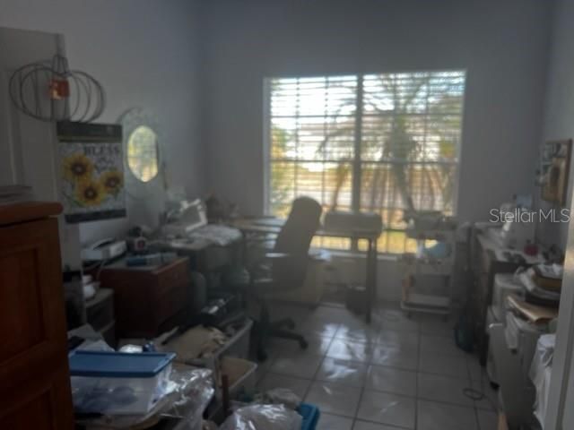 For Sale: $350,000 (5 beds, 3 baths, 2569 Square Feet)
