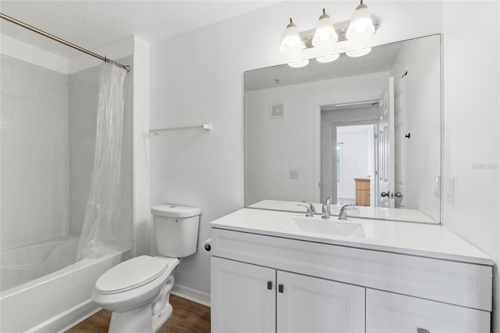 For Rent: $2,000 (3 beds, 2 baths, 1180 Square Feet)