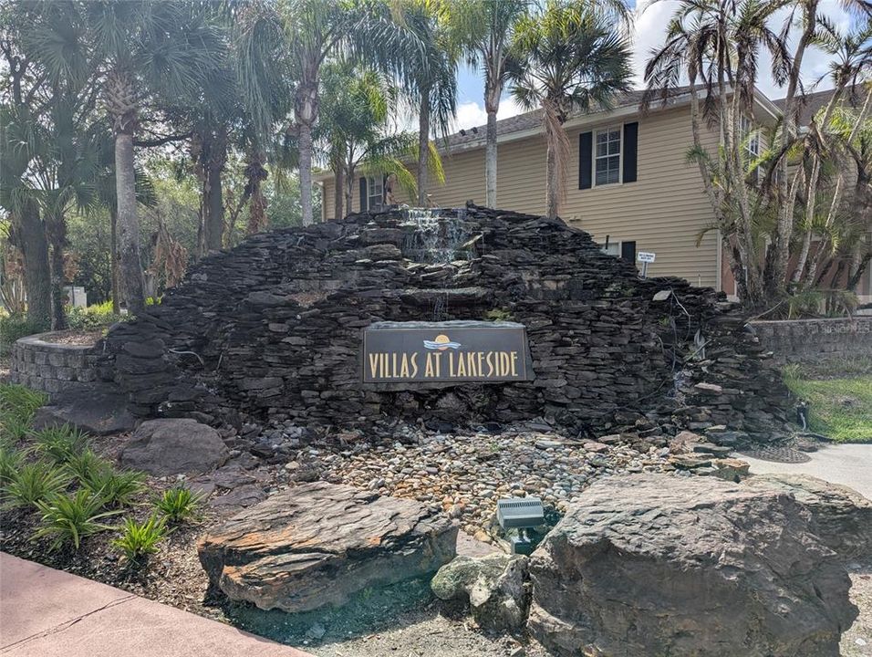 For Rent: $2,000 (3 beds, 2 baths, 1180 Square Feet)