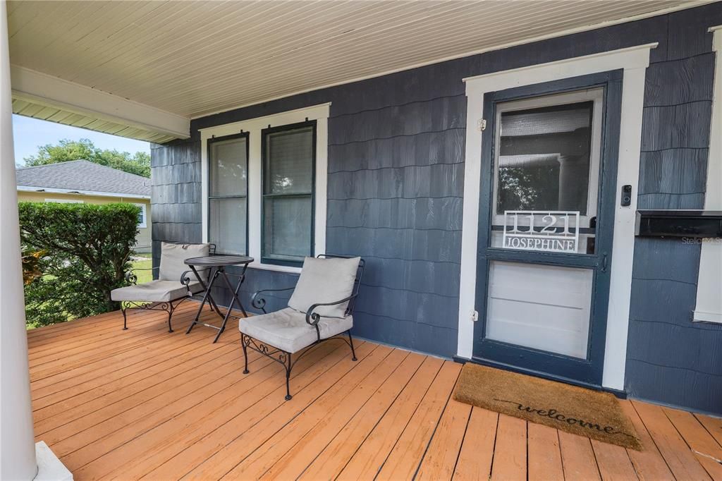 For Sale: $249,000 (2 beds, 1 baths, 1008 Square Feet)