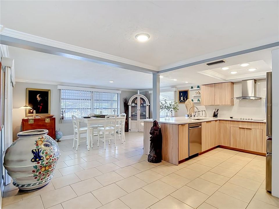На продажу: $539,000 (3 спален, 2 ванн, 1594 Квадратных фут)