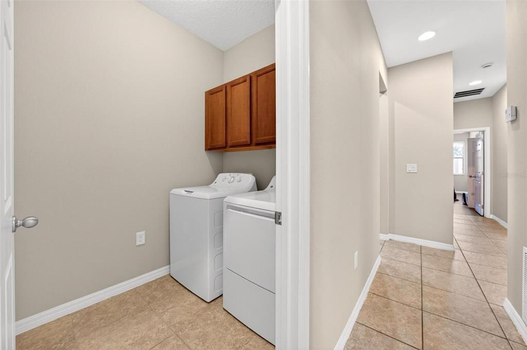 For Sale: $499,999 (3 beds, 2 baths, 1907 Square Feet)