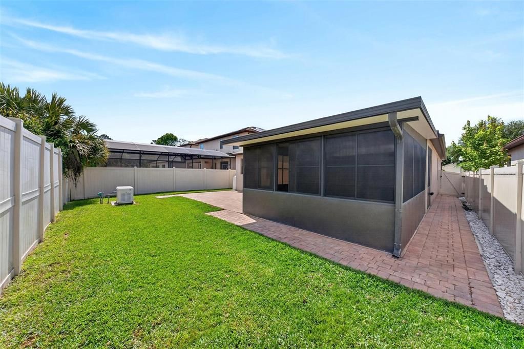 For Sale: $499,999 (3 beds, 2 baths, 1907 Square Feet)