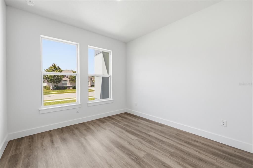 На продажу: $399,999 (4 спален, 2 ванн, 2181 Квадратных фут)