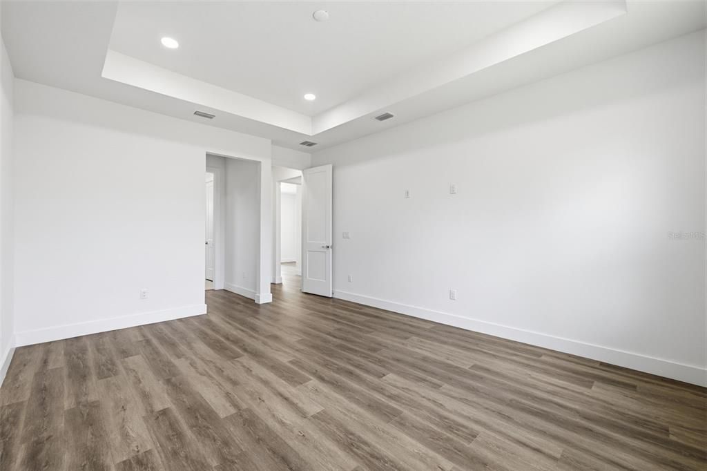 На продажу: $399,999 (4 спален, 2 ванн, 2181 Квадратных фут)