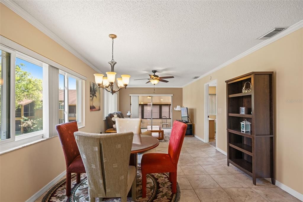For Sale: $135,000 (2 beds, 2 baths, 1144 Square Feet)
