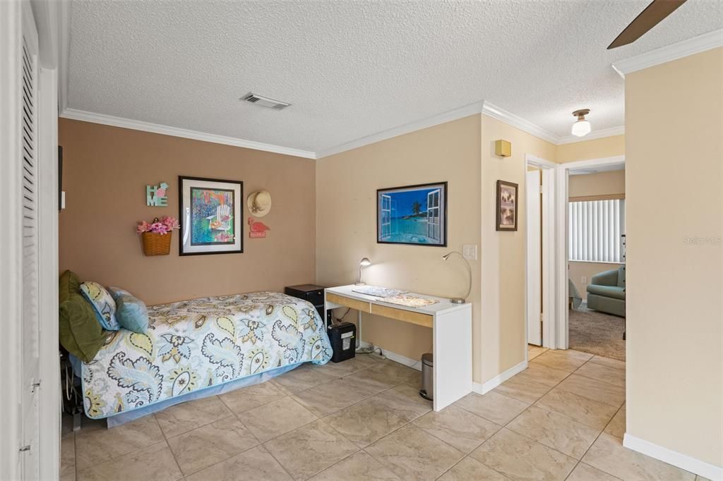 For Sale: $135,000 (2 beds, 2 baths, 1144 Square Feet)
