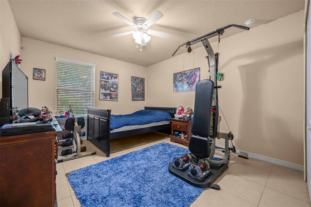 En Venta: $425,000 (5 camas, 3 baños, 2889 Pies cuadrados)