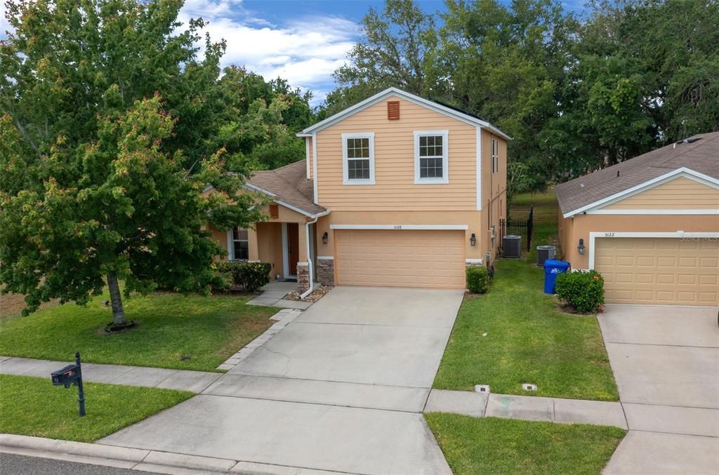En Venta: $425,000 (5 camas, 3 baños, 2889 Pies cuadrados)