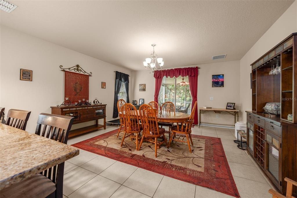 En Venta: $425,000 (5 camas, 3 baños, 2889 Pies cuadrados)