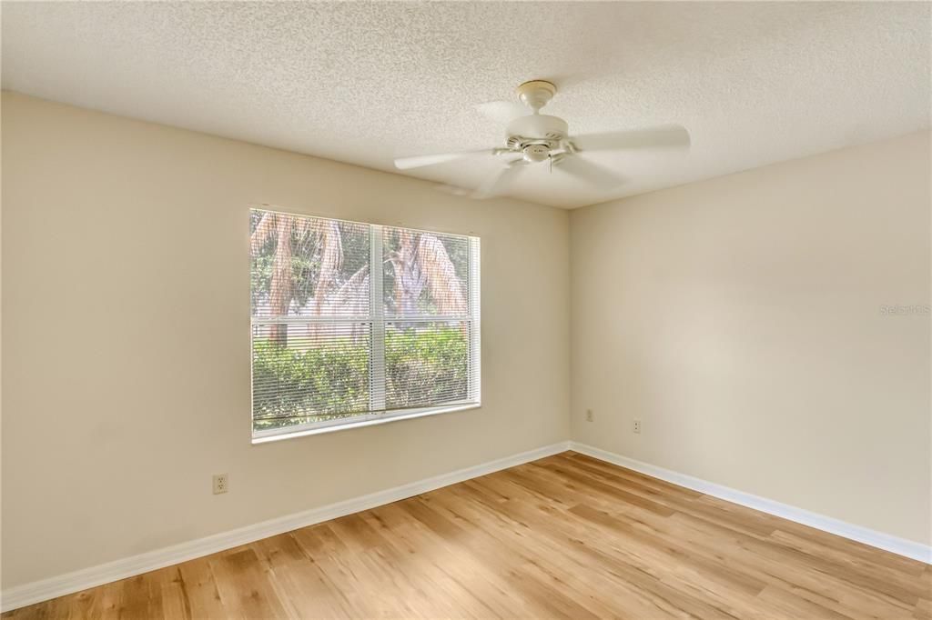 En Venta: $254,900 (2 camas, 2 baños, 1100 Pies cuadrados)