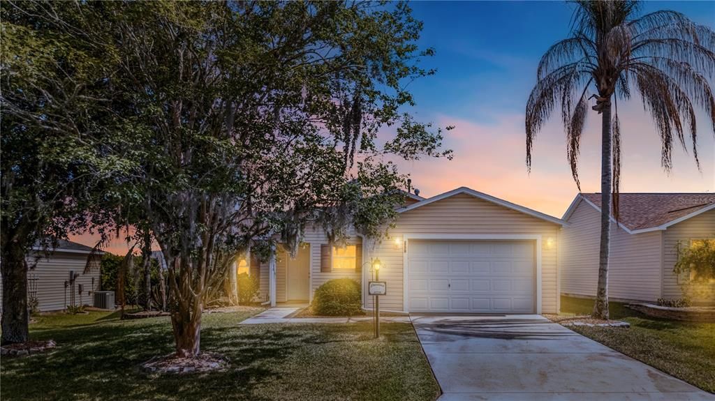 En Venta: $254,900 (2 camas, 2 baños, 1100 Pies cuadrados)
