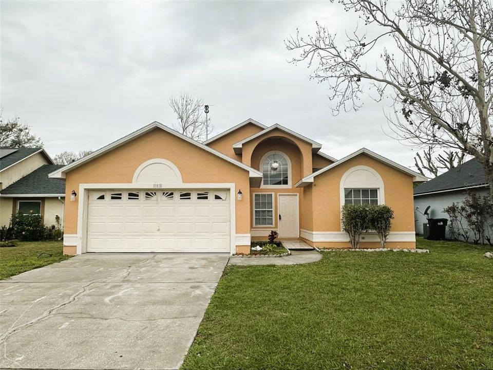 For Rent: $2,299 (3 beds, 2 baths, 1326 Square Feet)