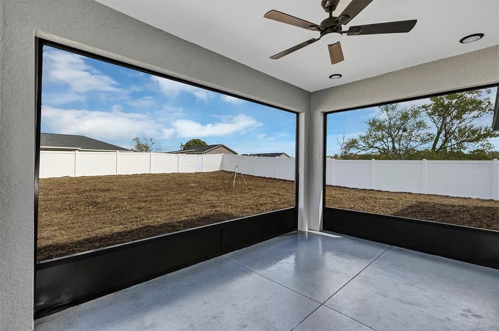 Active With Contract: $277,900 (3 beds, 2 baths, 1439 Square Feet)