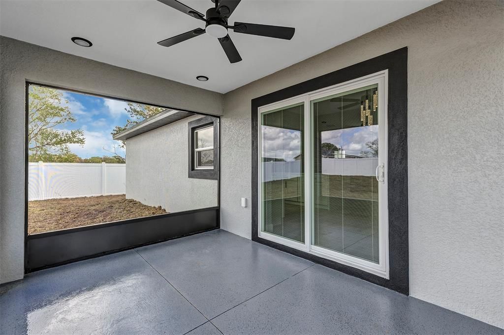 Active With Contract: $277,900 (3 beds, 2 baths, 1439 Square Feet)