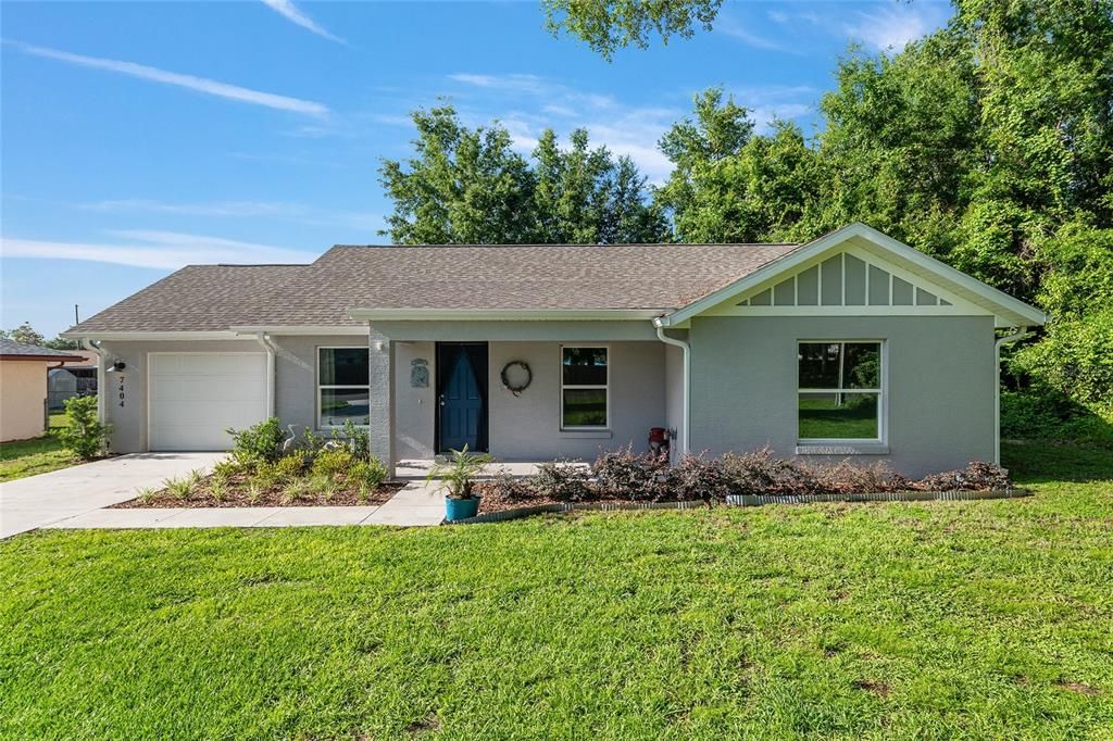 Active With Contract: $224,000 (3 beds, 2 baths, 1213 Square Feet)