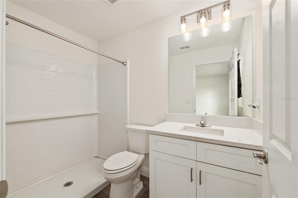 Active With Contract: $224,000 (3 beds, 2 baths, 1213 Square Feet)