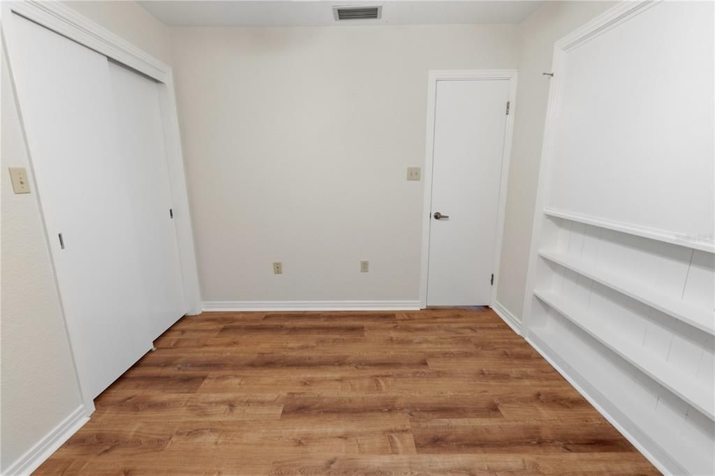 Activo con contrato: $449,900 (3 camas, 2 baños, 1640 Pies cuadrados)