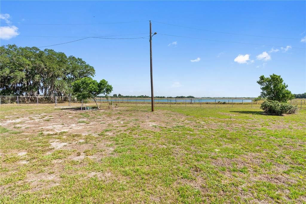 Activo con contrato: $449,900 (3 camas, 2 baños, 1640 Pies cuadrados)