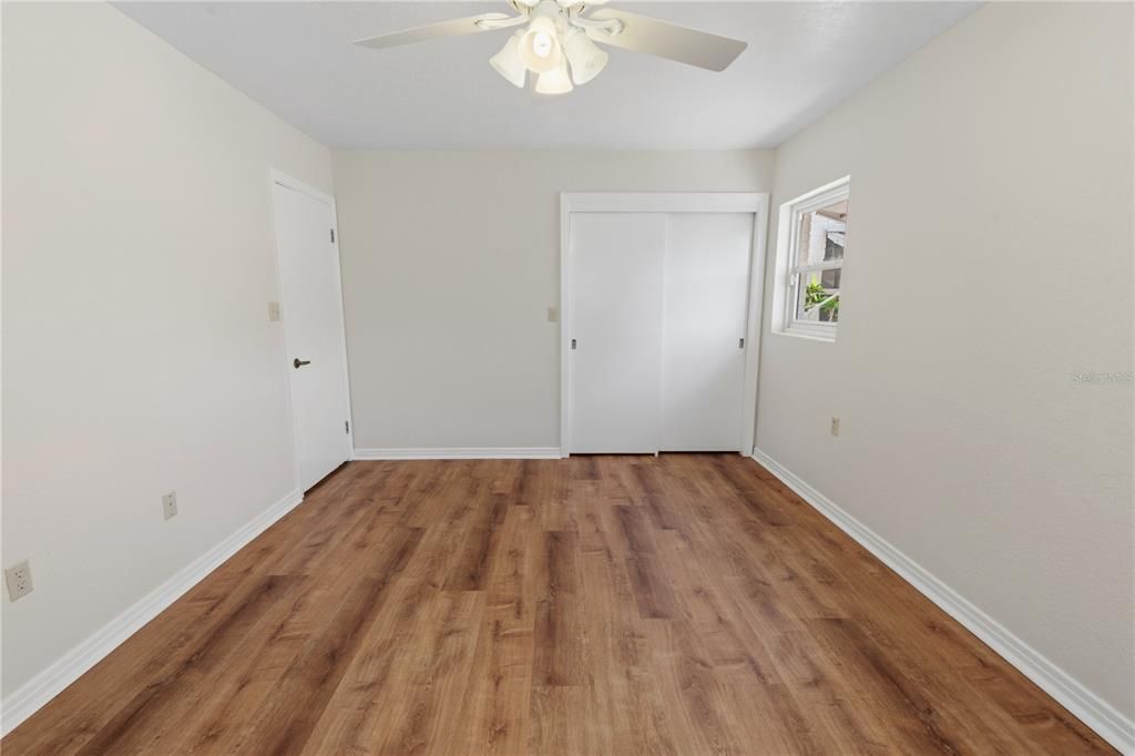 Activo con contrato: $449,900 (3 camas, 2 baños, 1640 Pies cuadrados)