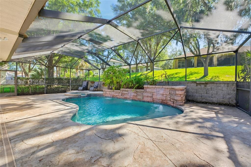 En Venta: $749,900 (4 camas, 3 baños, 3340 Pies cuadrados)