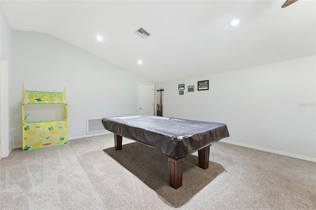 En Venta: $749,900 (4 camas, 3 baños, 3340 Pies cuadrados)