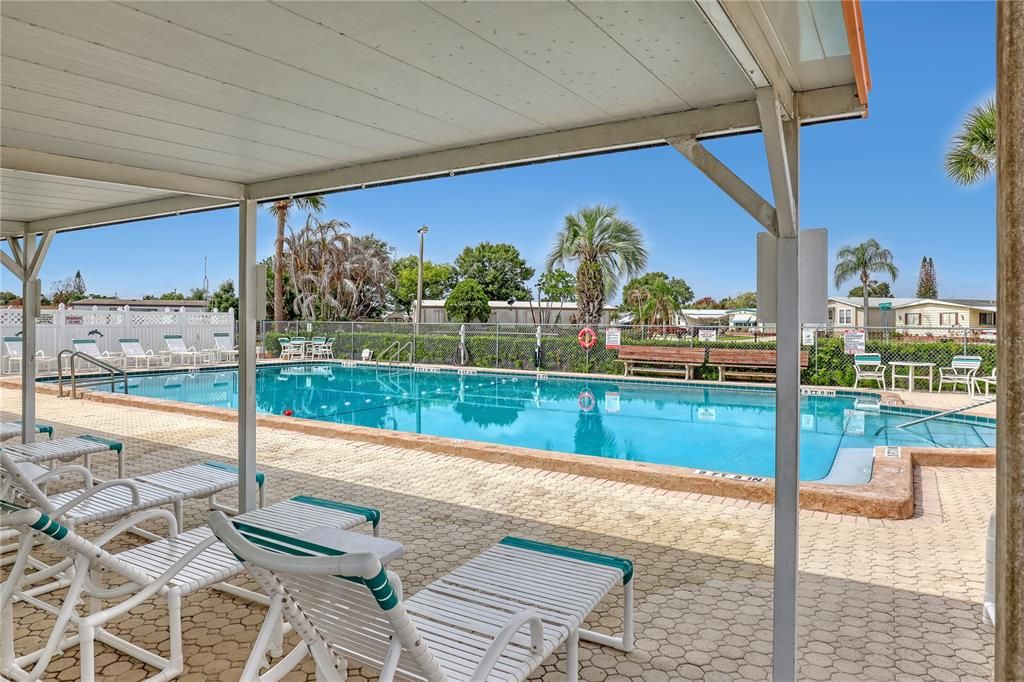 For Sale: $160,000 (2 beds, 2 baths, 1104 Square Feet)