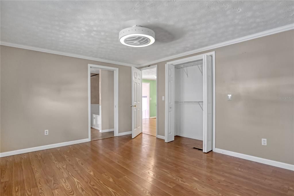 For Sale: $160,000 (2 beds, 2 baths, 1104 Square Feet)