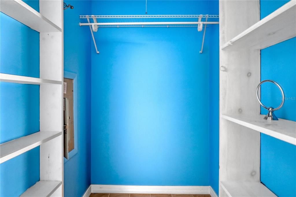 For Sale: $160,000 (2 beds, 2 baths, 1104 Square Feet)