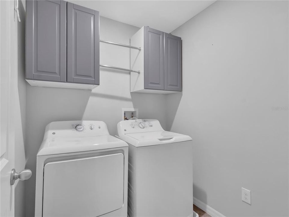 For Rent: $2,500 (4 beds, 2 baths, 1925 Square Feet)