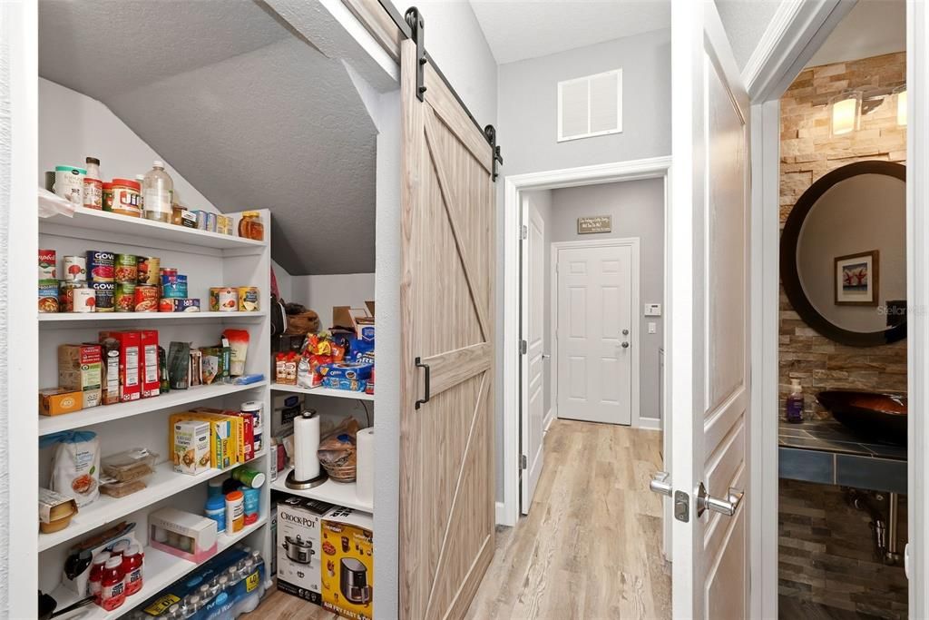 На продажу: $355,900 (3 спален, 2 ванн, 2059 Квадратных фут)