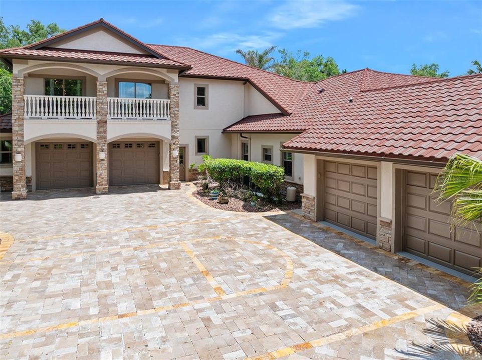For Sale: $1,125,000 (4 beds, 4 baths, 5040 Square Feet)