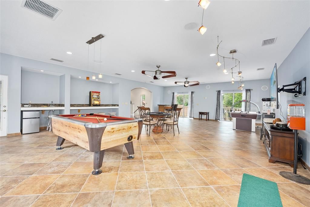 For Sale: $1,125,000 (4 beds, 4 baths, 5040 Square Feet)