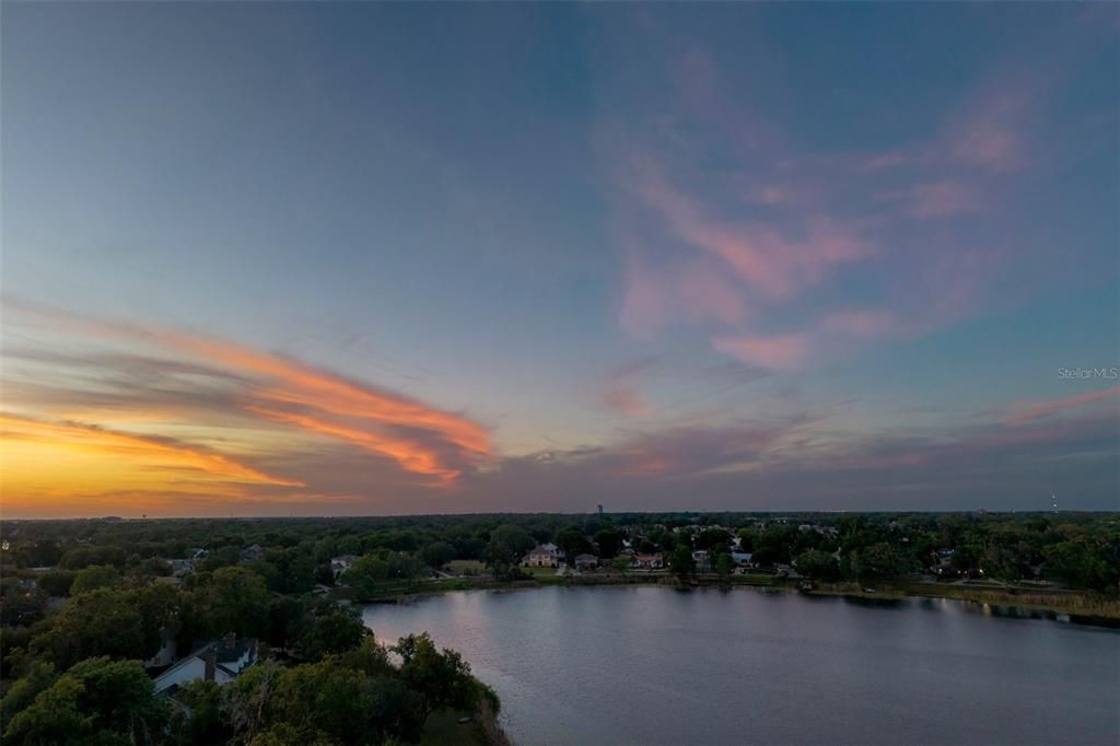 For Sale: $2,395,000 (5 beds, 3 baths, 3456 Square Feet)