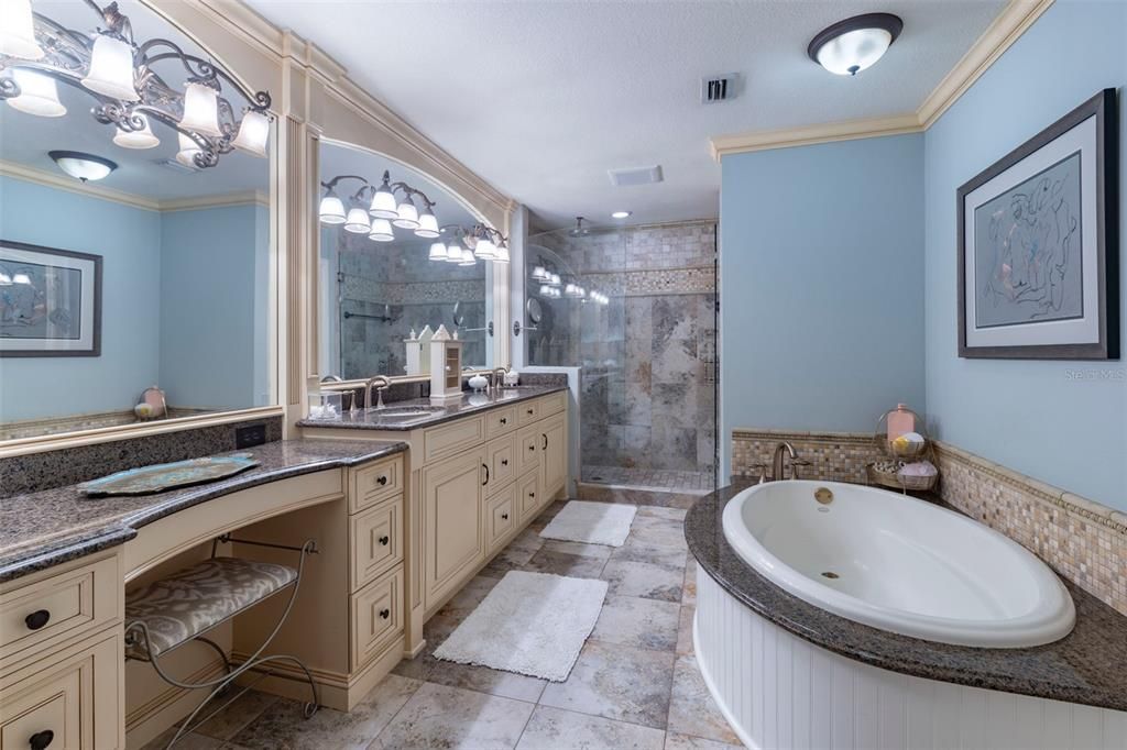 For Sale: $2,395,000 (5 beds, 3 baths, 3456 Square Feet)