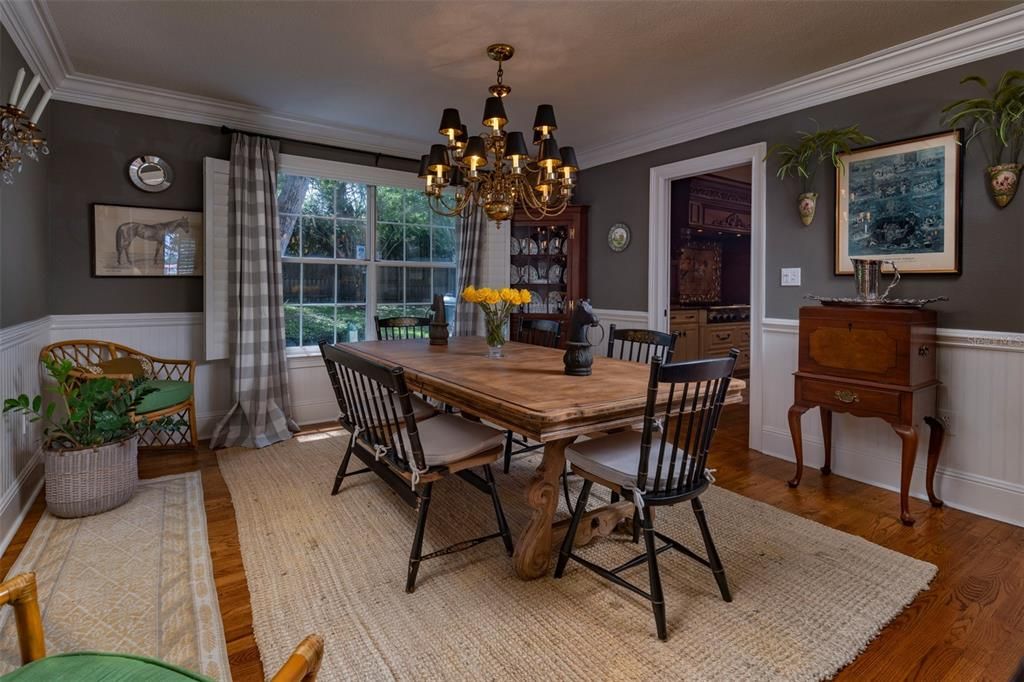 For Sale: $2,395,000 (5 beds, 3 baths, 3456 Square Feet)
