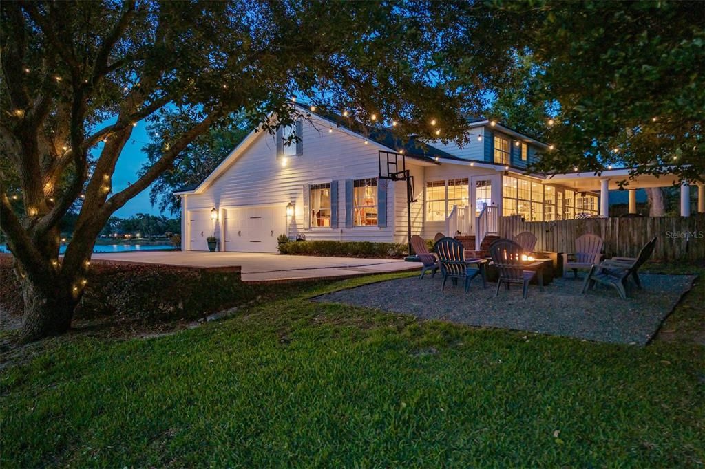 For Sale: $2,395,000 (5 beds, 3 baths, 3456 Square Feet)