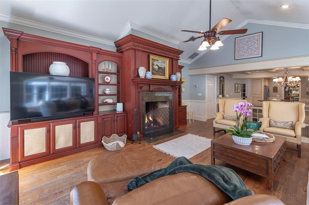 For Sale: $2,395,000 (5 beds, 3 baths, 3456 Square Feet)