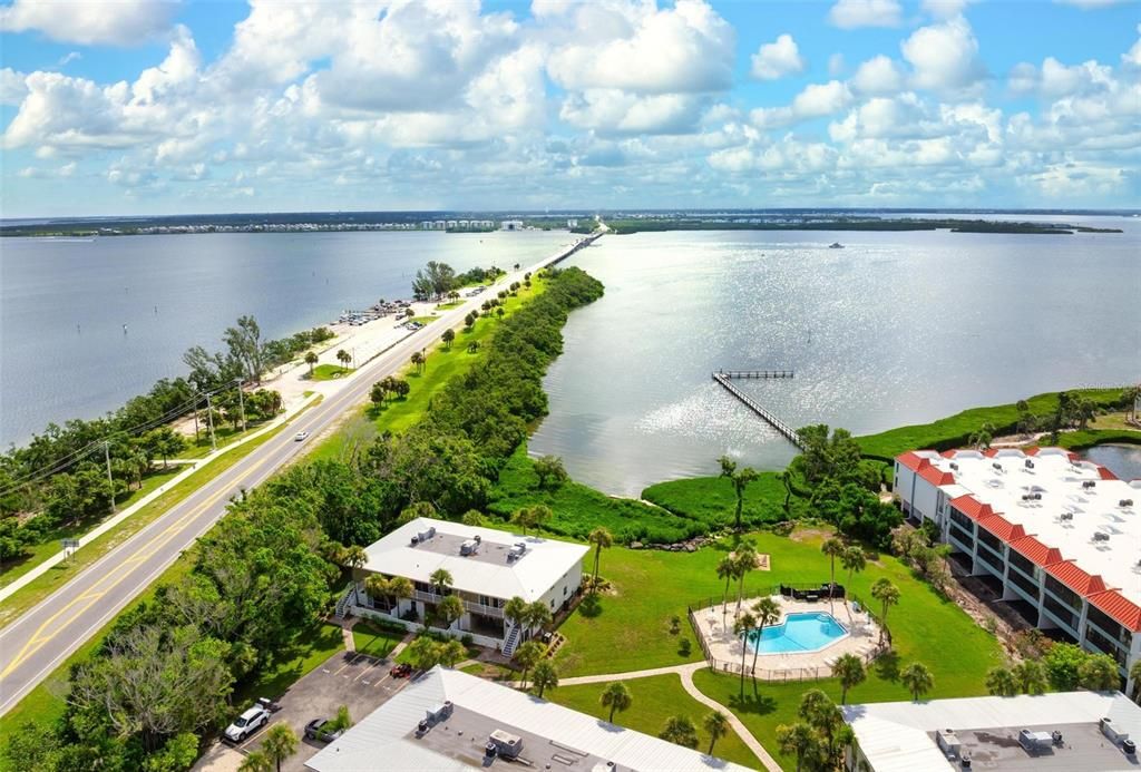 For Sale: $589,900 (2 beds, 2 baths, 1479 Square Feet)