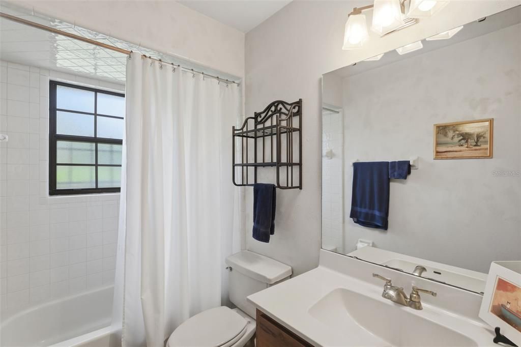 For Sale: $385,000 (3 beds, 2 baths, 1959 Square Feet)